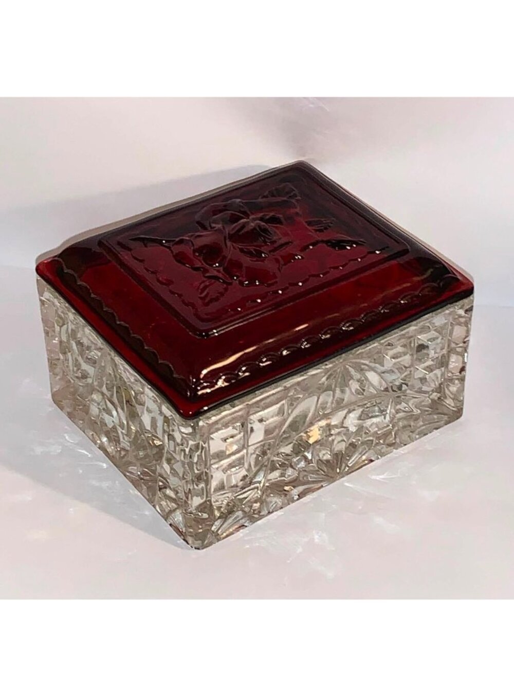 VTG Anchor Hocking Royal Ruby Red Rose Lid Clear Glass Trinket / Cigarette Box